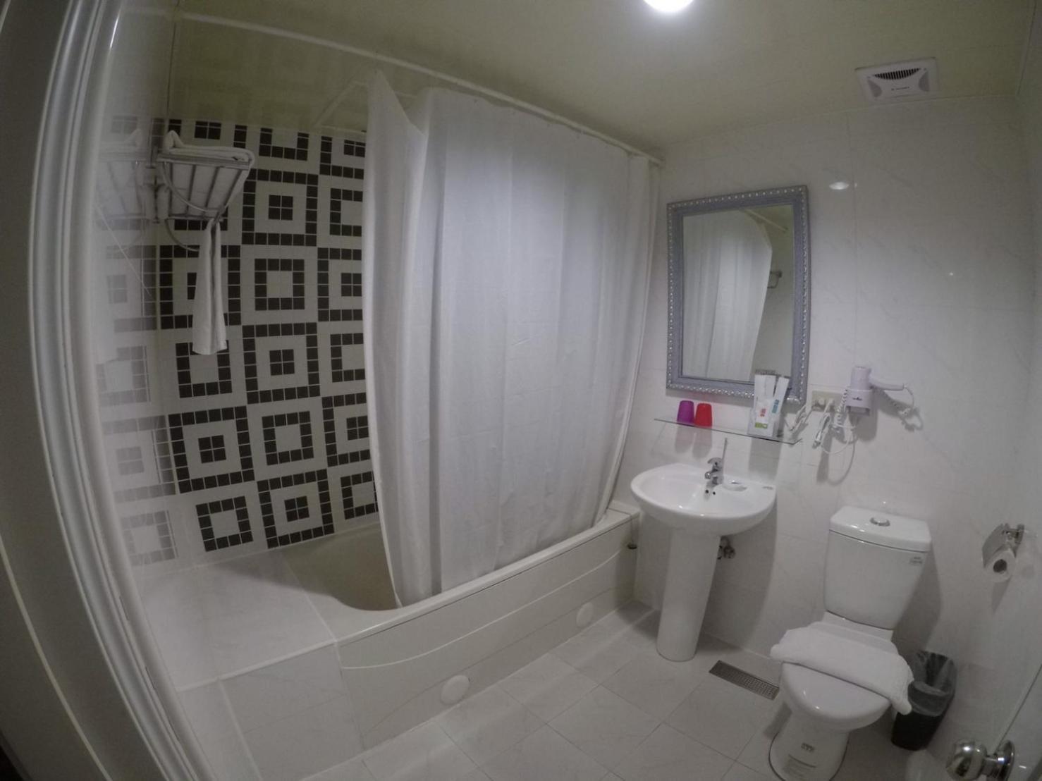 Ximen Hotel B Taipei Bagian luar foto