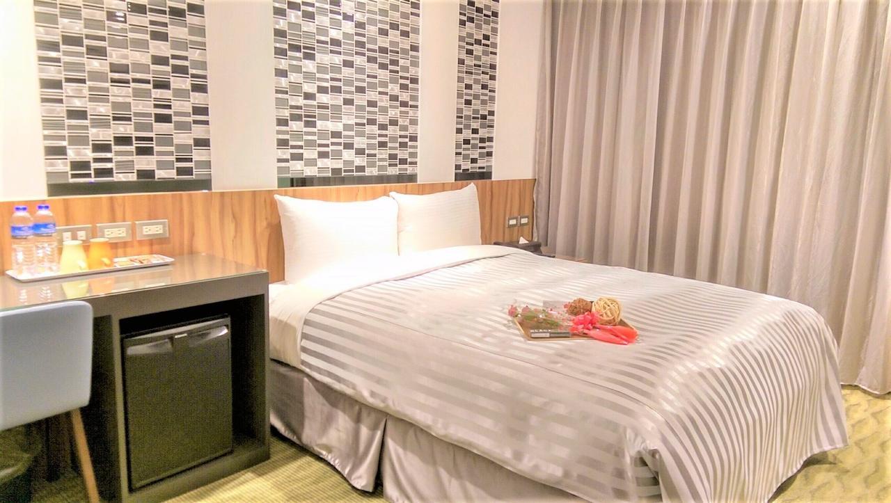 Ximen Hotel B Taipei Bagian luar foto