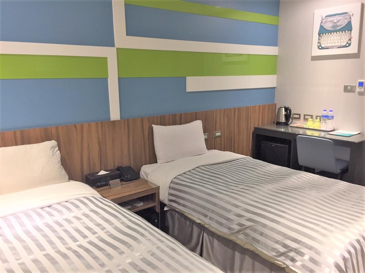 Ximen Hotel B Taipei Bagian luar foto