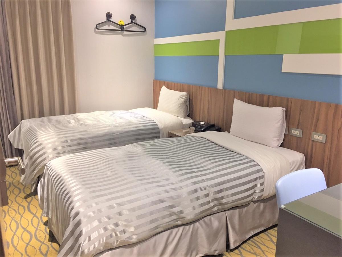 Ximen Hotel B Taipei Bagian luar foto
